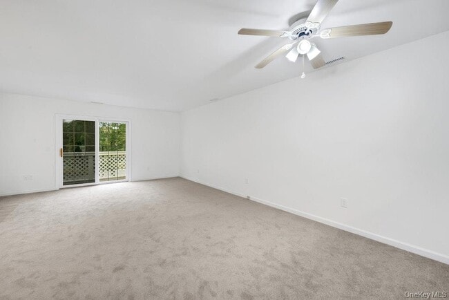 Building Photo - 2102 Martingale Dr