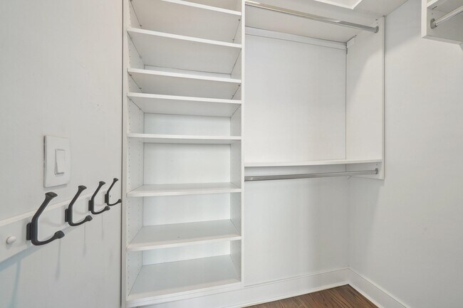 Building Photo - 139 Sherman Pl
