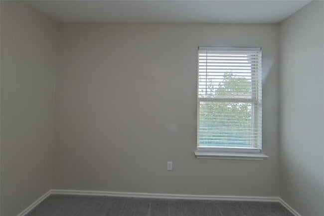 Building Photo - 15102 Verela Dr