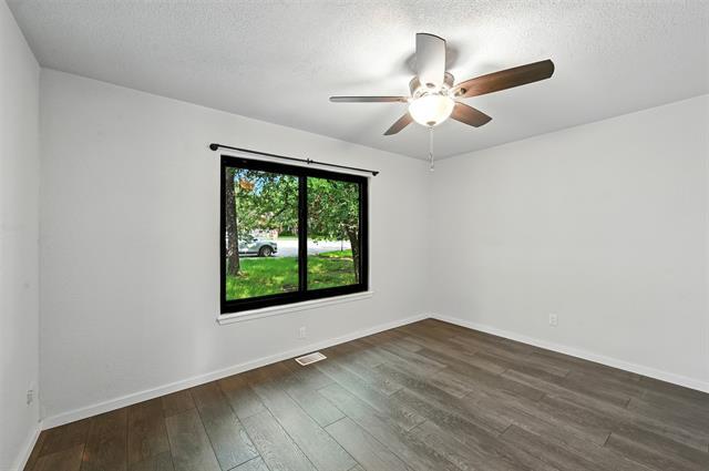 Building Photo - 507 Longo Ct