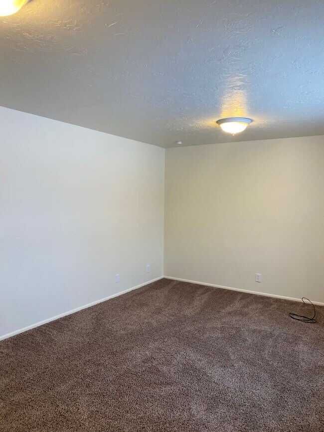 Building Photo - 836 Boyd St