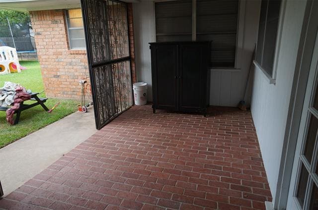 Building Photo - 601 Rock Hollow Dr