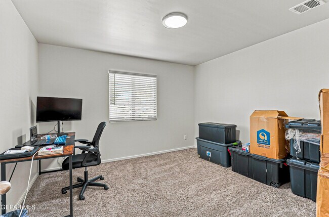 Building Photo - 13420 Highworth Dr