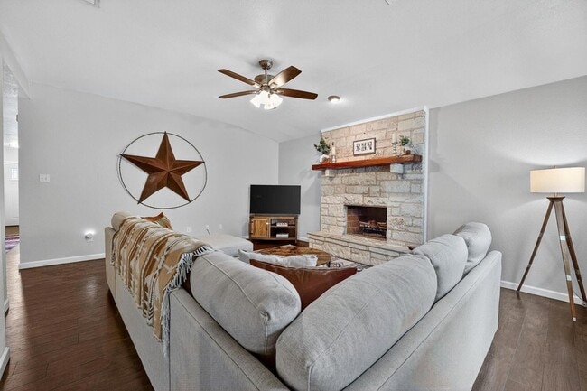 Building Photo - 14906 Foy Dr