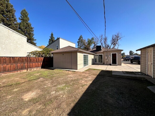 Building Photo - Available Soon!