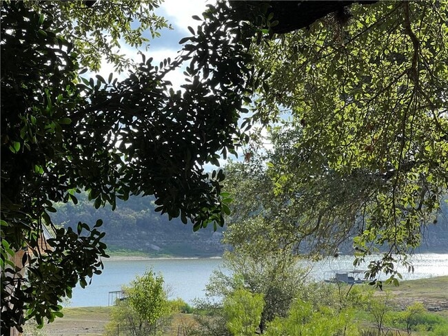 Building Photo - 1345 Lakeshore Dr