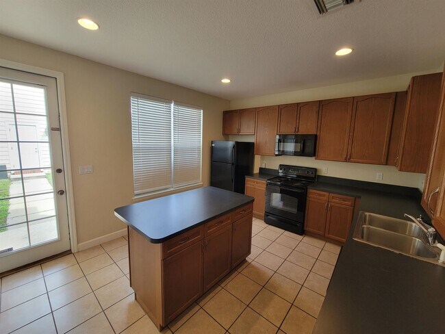 Building Photo - 4247 Raleigh Way