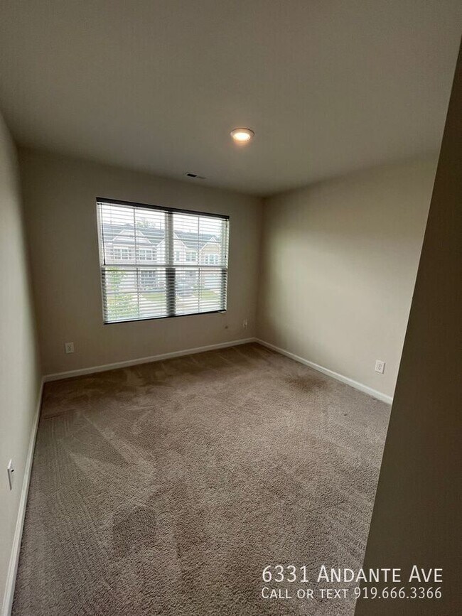 Building Photo - 6331 Andante Ave