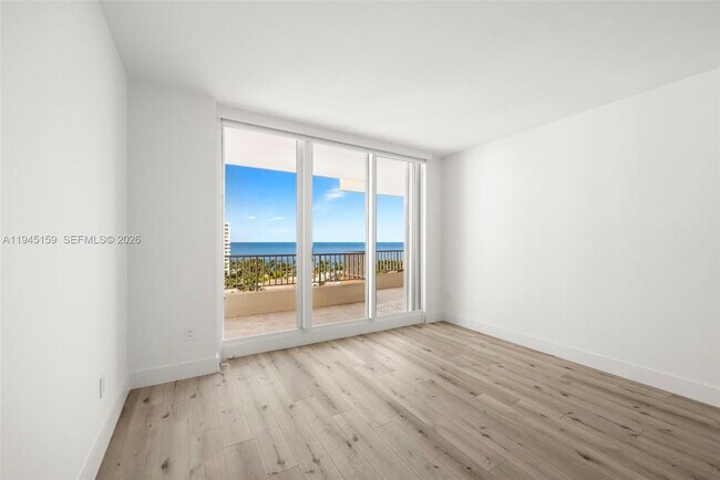 Building Photo - 789 Crandon Blvd