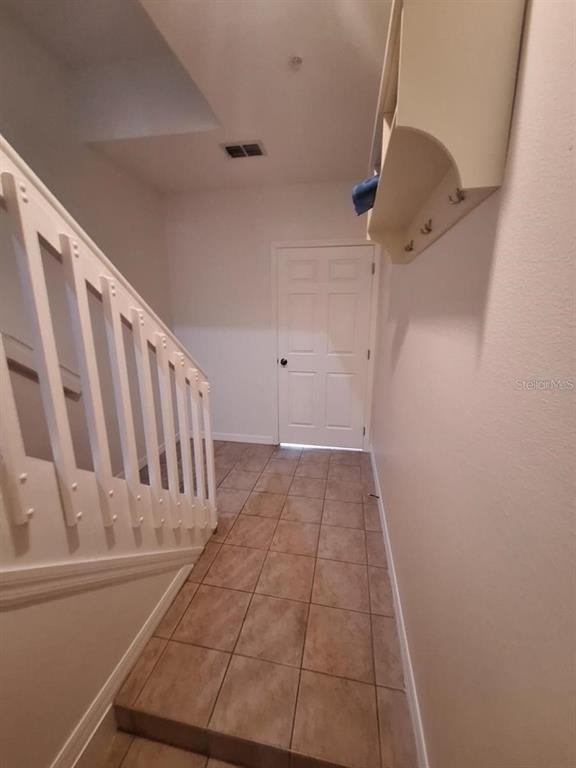Building Photo - 1350 Chatfield Pl