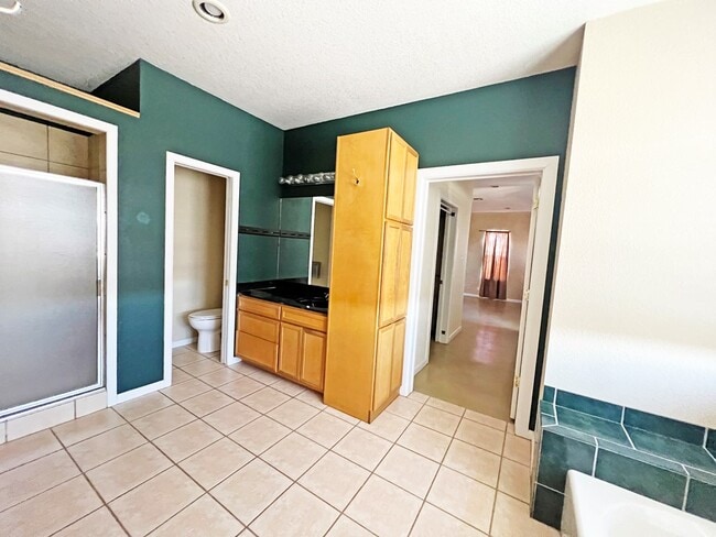 Building Photo - 101 Capt Lee