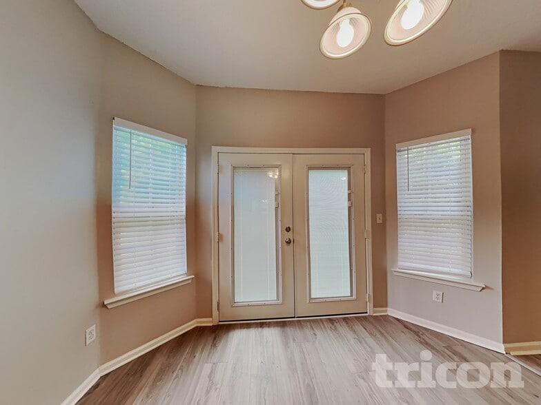 Building Photo - 211 Beckenham Ln