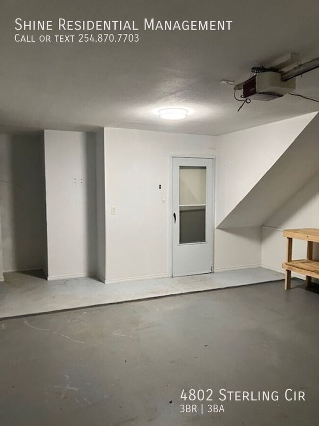Building Photo - 4802 Sterling Cir