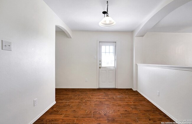Building Photo - 10603 N Shaenridge