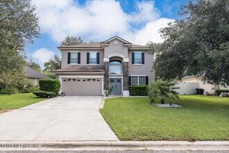 Building Photo - 612 Chestwood Chase Dr