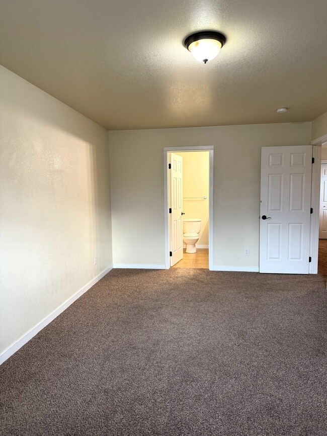 Building Photo - 205 Cooperative Way