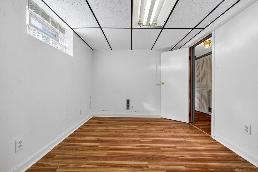 Basement Spare Room - 4429 S Hills Dr