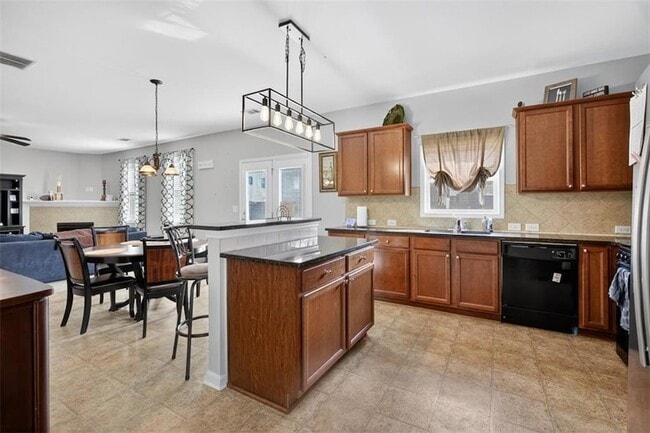 Building Photo - 267 Collingsworth Trace NE