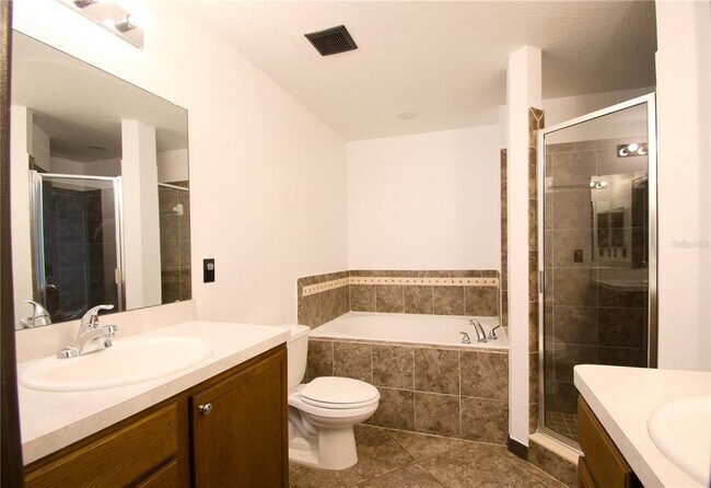 Building Photo - 1821 Wallace Manor Ln