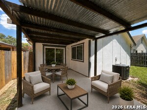 Building Photo - 10150 Woodtrail