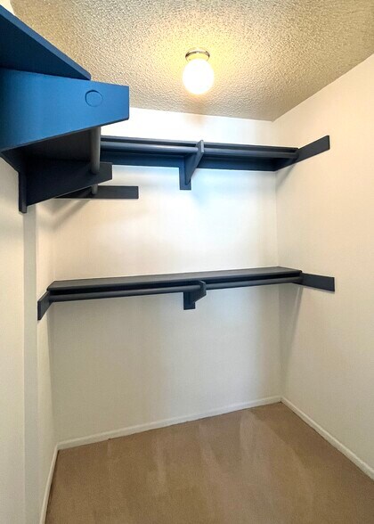 Building Photo - 26758 Claudette St