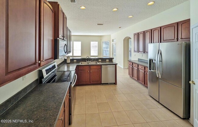 Building Photo - 3120 Double Oaks Dr