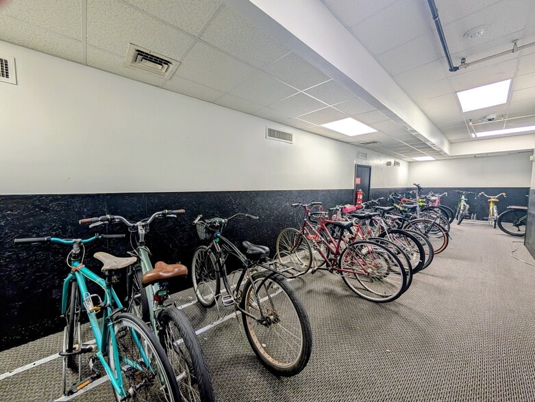 Building Photo - 1324 Locust St