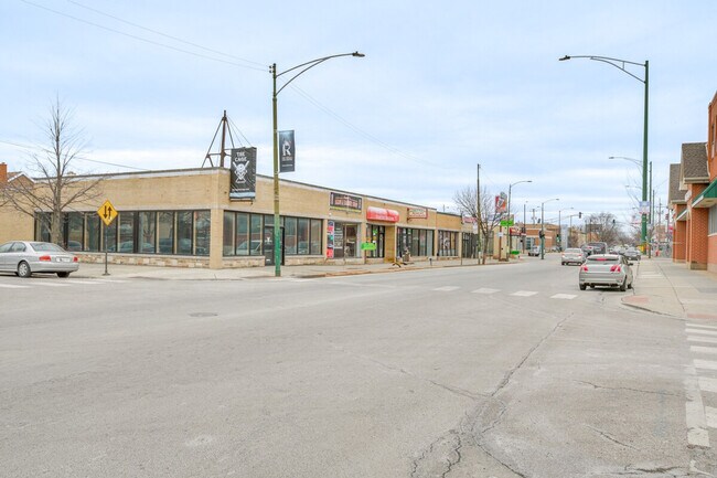 Building Photo - 4319 N Central Ave