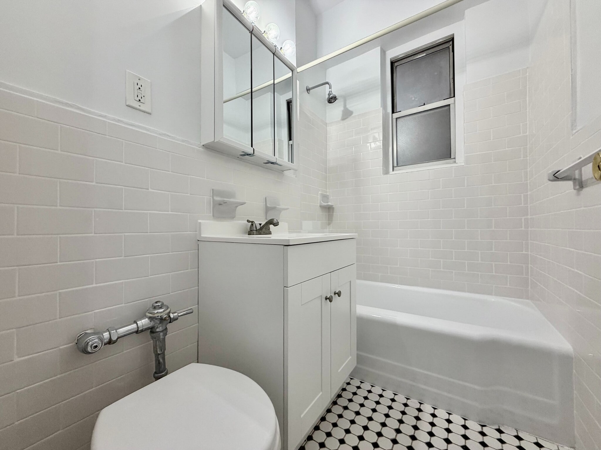 Building Photo - 66 Overlook Terrace