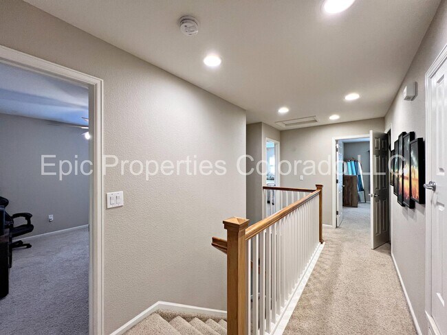 Building Photo - 12832 Mayfair Way