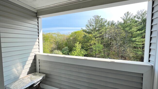 Building Photo - 114 Burkhall St