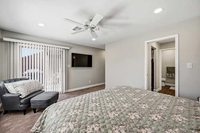 Building Photo - 7340 N Vía Camello Del Norte