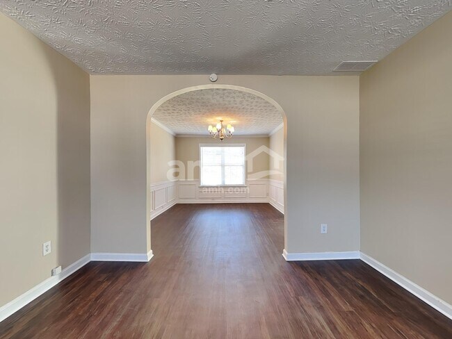 Building Photo - 5296 Under Way