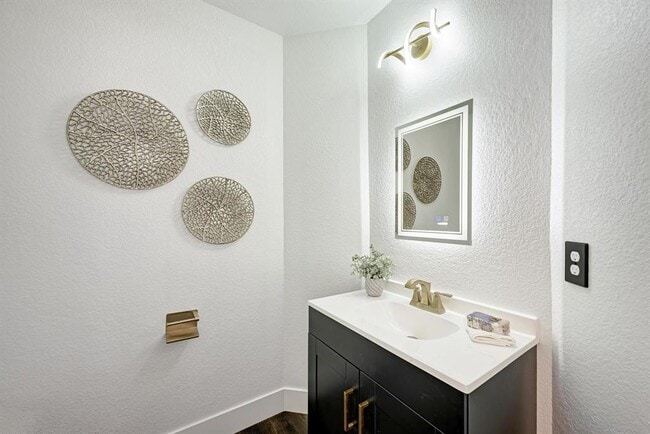 Building Photo - 801 Black Isle Dr