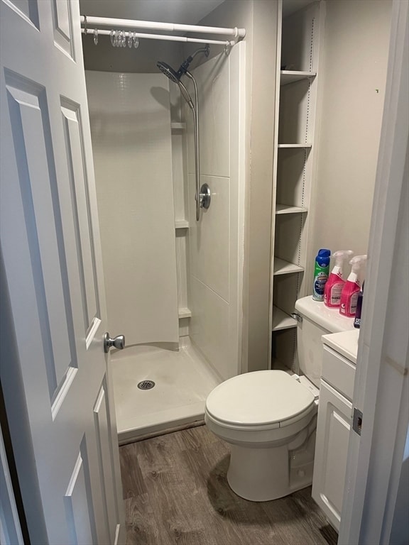 Building Photo - 822 Main St