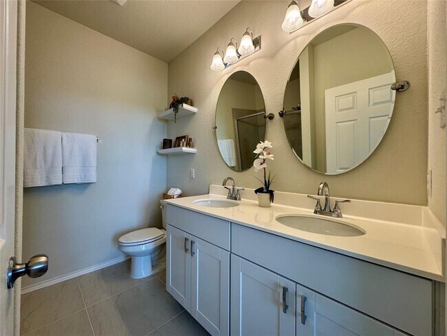 Building Photo - 546 Pepperbark Loop