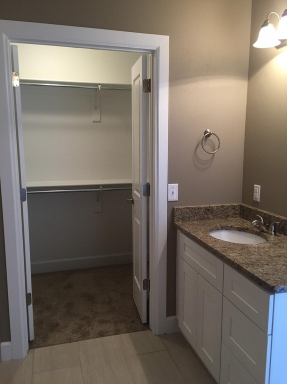 Primary Walk In Closet #2 - 5211 S 65th Plz