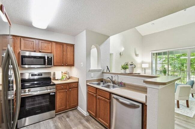 Building Photo - 2 bedroom in Jacksonville FL 32216