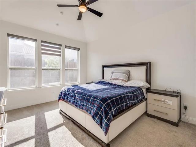 Building Photo - 10482 Great Days Dr