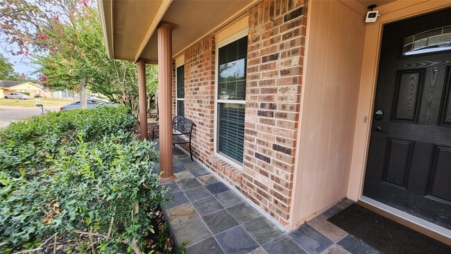 Building Photo - 7314 El Cresta Dr