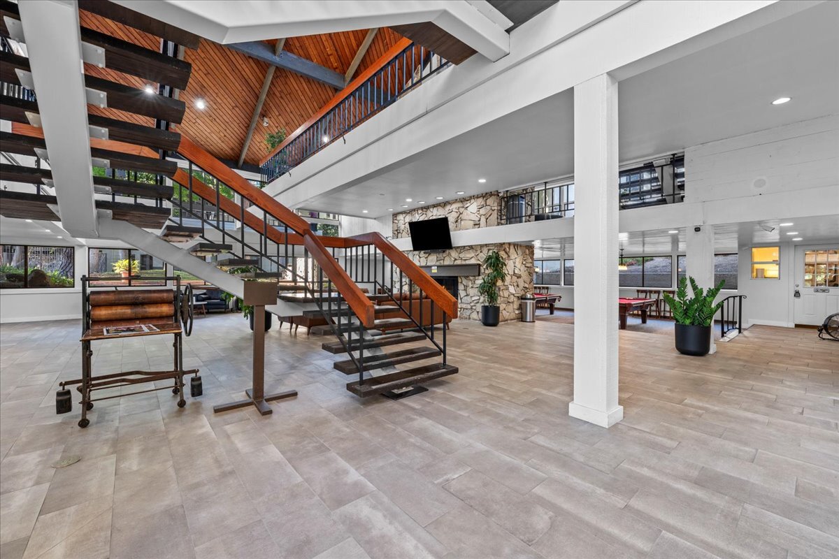 Building Photo - 7765 W 91st St