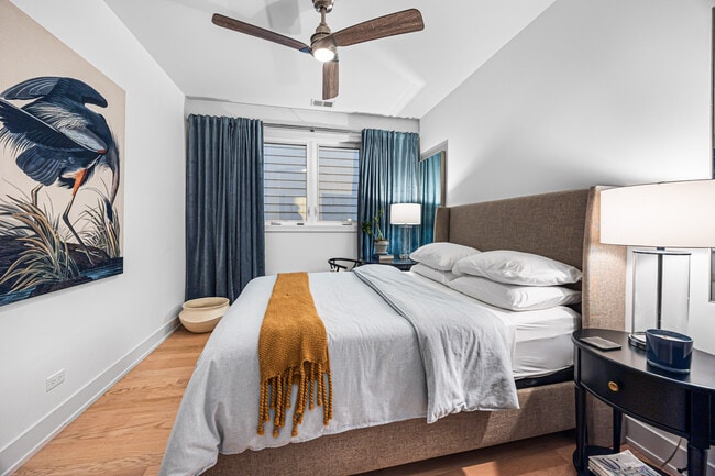 Building Photo - 1738 W 17th St