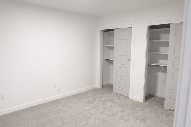 Building Photo - 406 W 3075 N