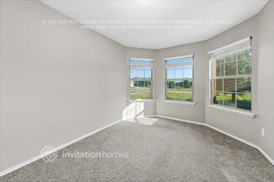 Building Photo - 313 Eastland Ct