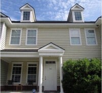 Building Photo - 708 Tattnall Dr