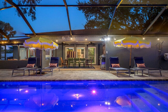 Building Photo - 11950 117th St N