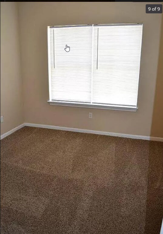 Building Photo - 9513 Merle St