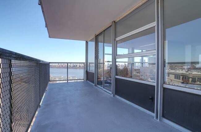 Building Photo - 6050 JFK Blvd E