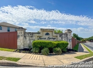 Building Photo - 10352 Bobcat Bluff