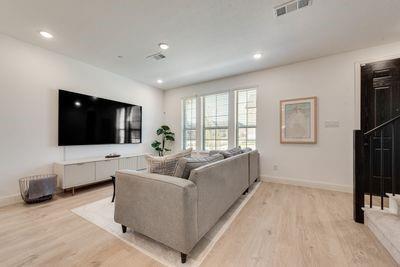 Building Photo - 524 4th St